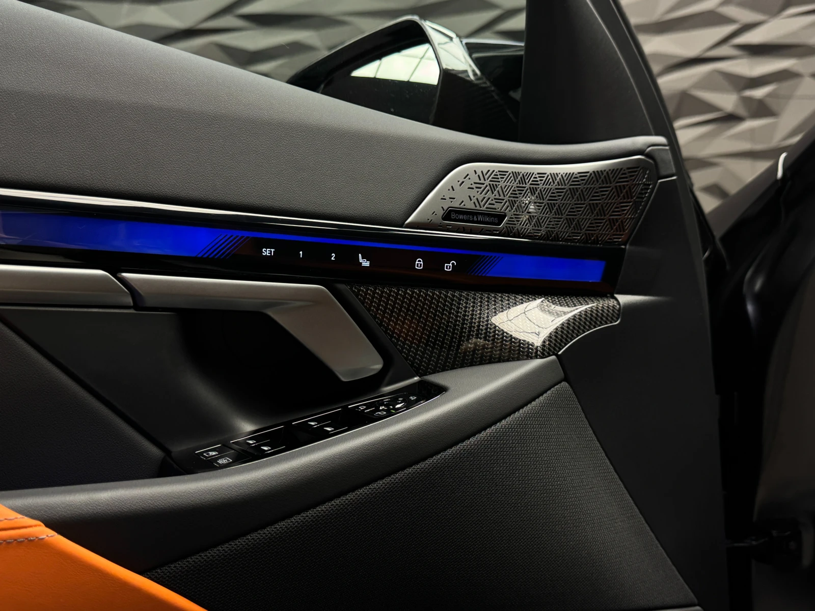 BMW M5 G90 Ceramic* B&W* Carbon* Ultimate Package | Mobile.bg   13