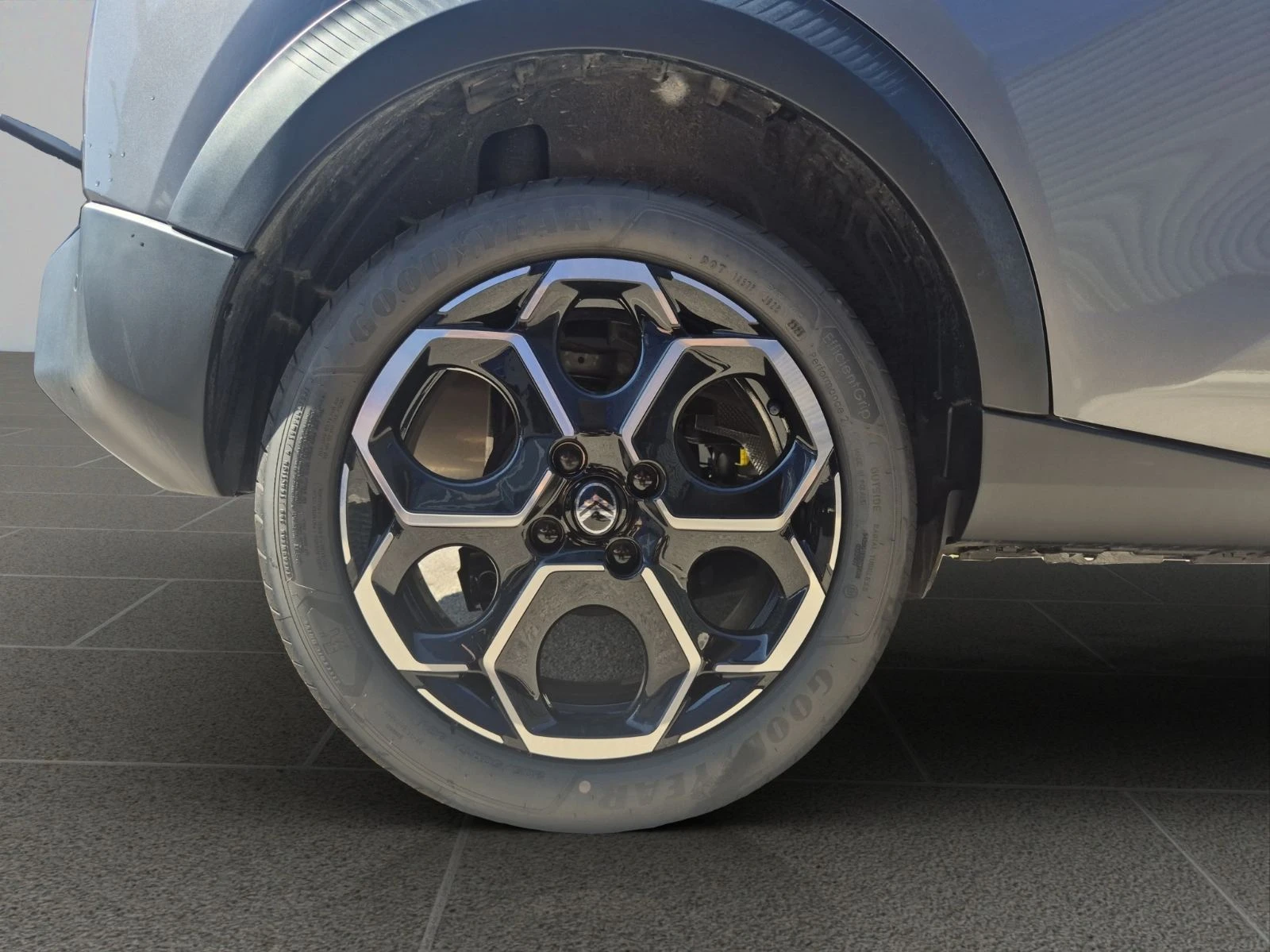 Peugeot 208  E-208 GT Electric 115  156 .. | Mobile.bg   17