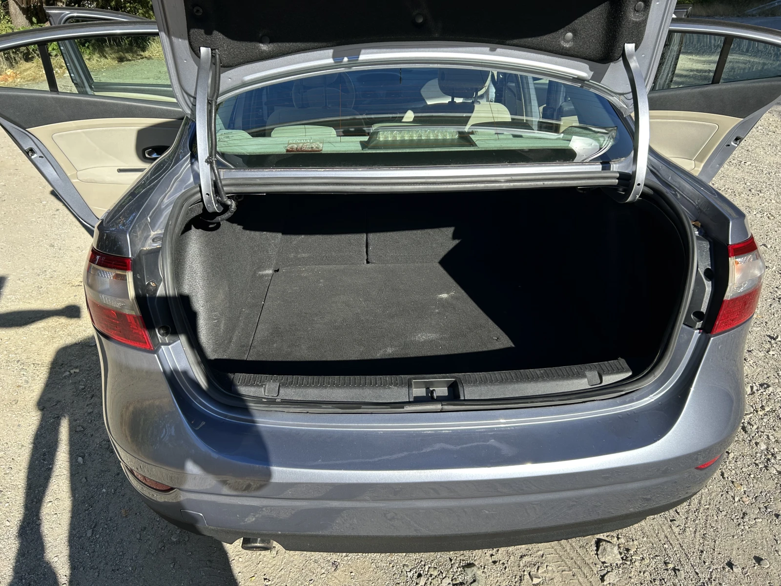 Renault Fluence 1.5 dci - изображение 10