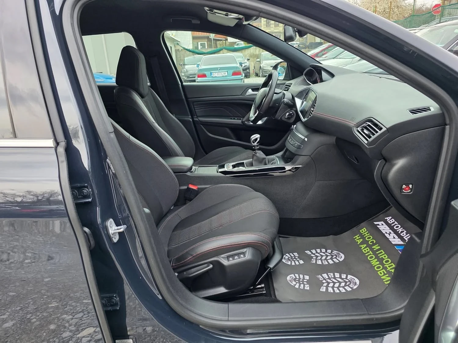 Peugeot 308 GT-LINE 1.5HDI 130K.C./НАВИ/КАР ПЛЕЙ/ЛЕД, снимка 11 - Автомобили и джипове - 54086097