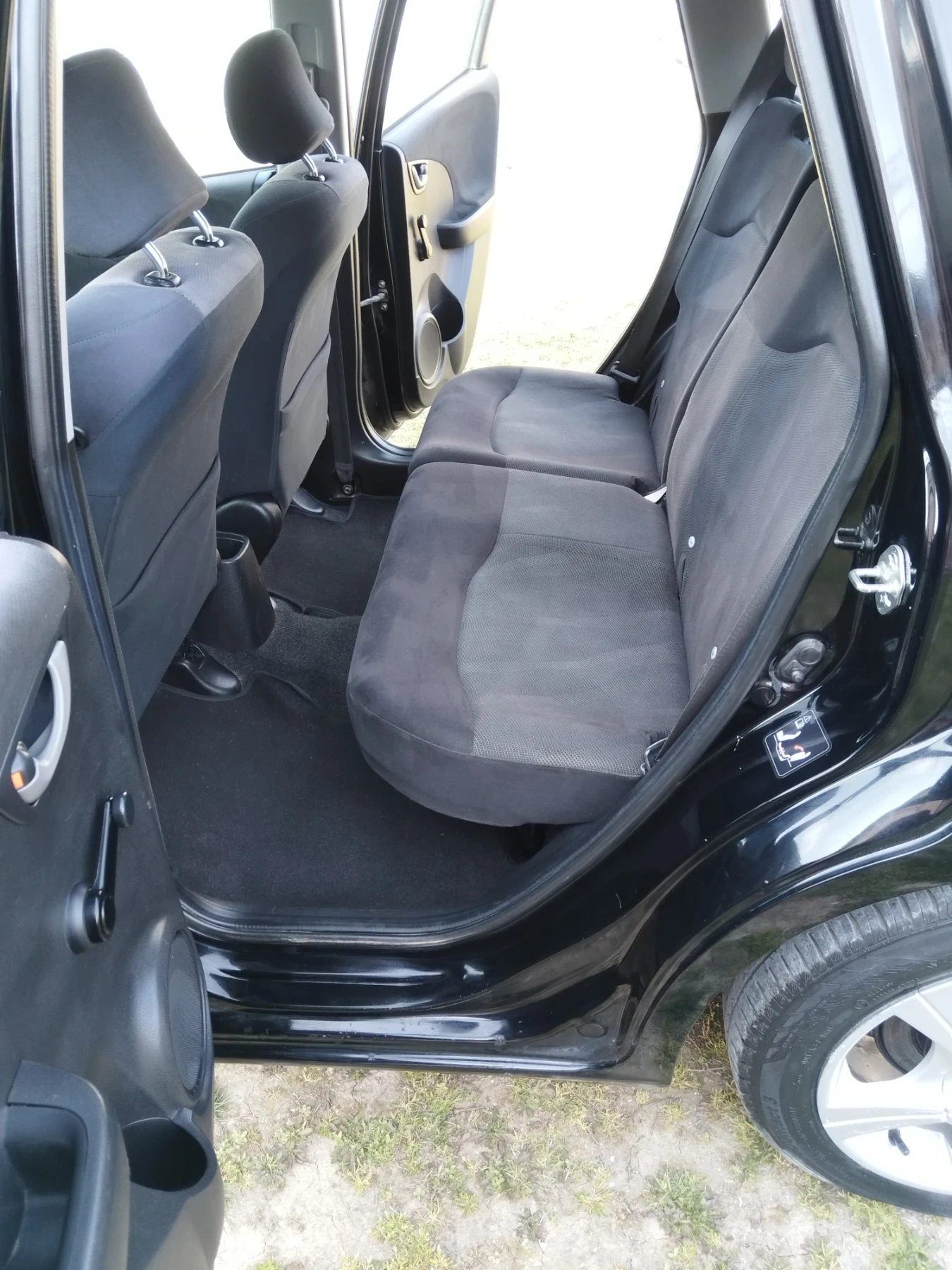 Honda Jazz 1.4i, снимка 10 - Автомобили и джипове - 54115213