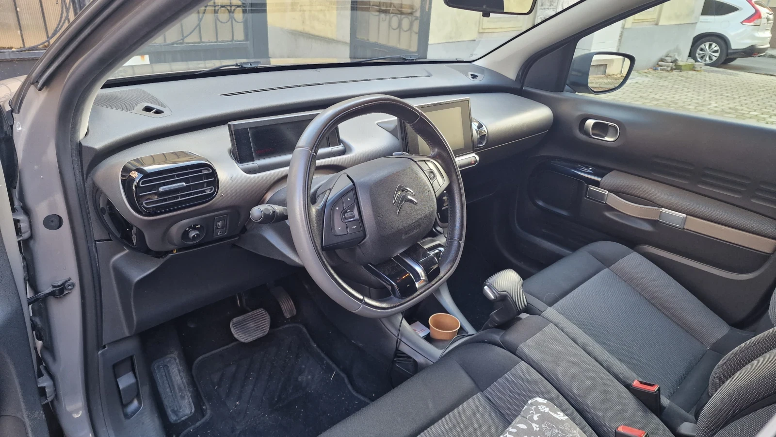 Citroen C4 Cactus Бензин, 63000 км. РЕАЛНИ, автоматик, снимка 8 - Автомобили и джипове - 54141535