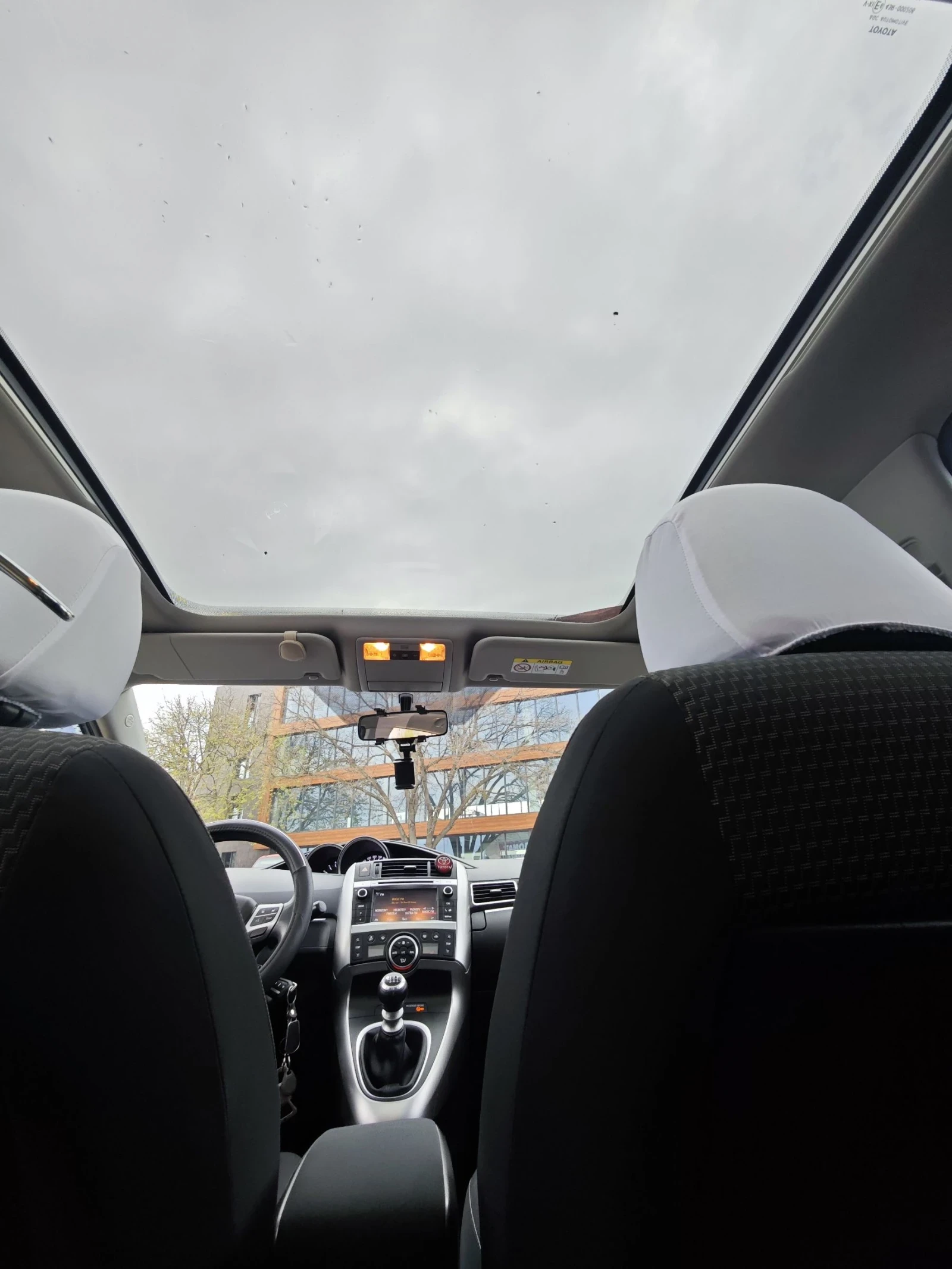 Toyota Verso, снимка 6 - Автомобили и джипове - 54255928