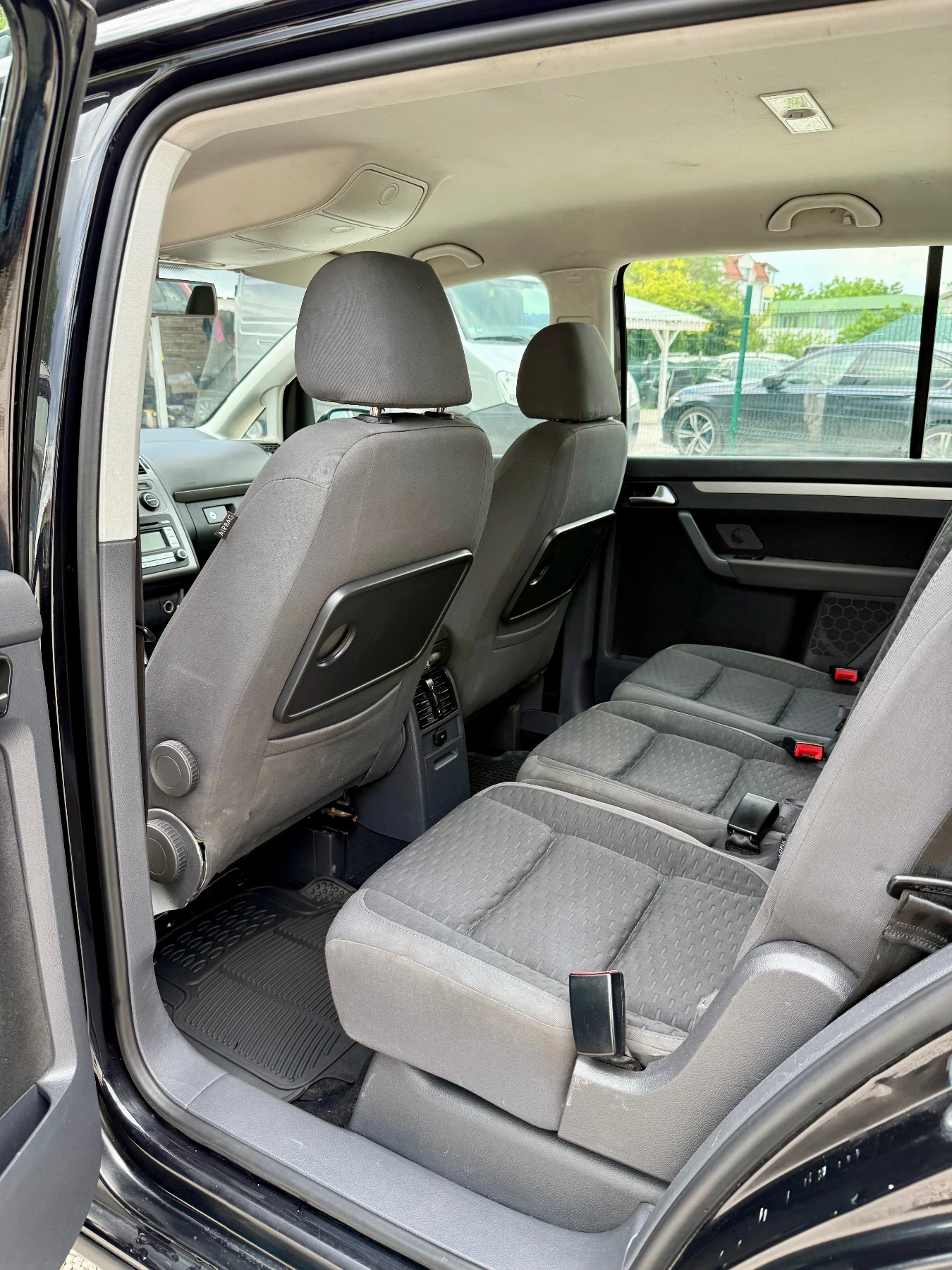 VW Touran VW Touran 1.9 TDI 105 �.�.  | Mobile.bg � ����������� 9