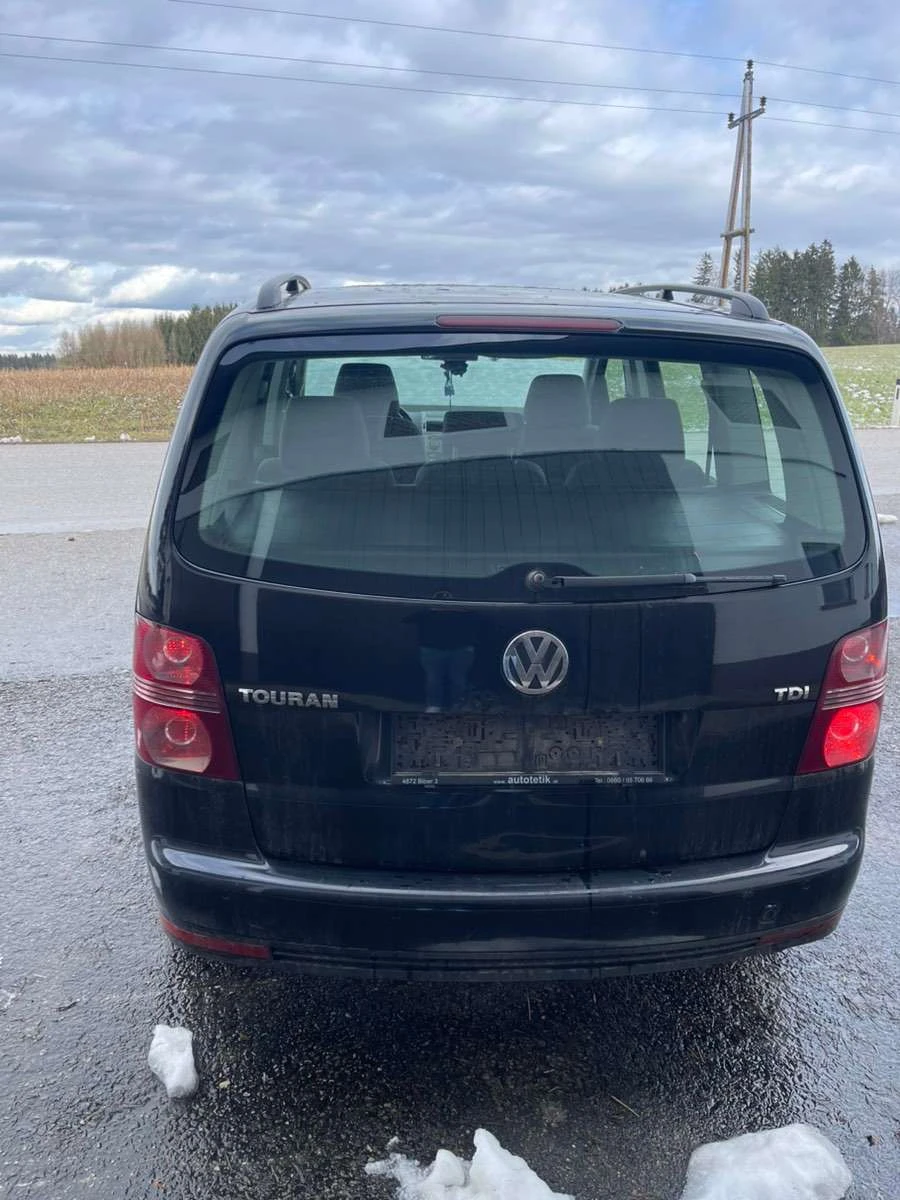 VW Touran, снимка 5 - Автомобили и джипове - 54491792