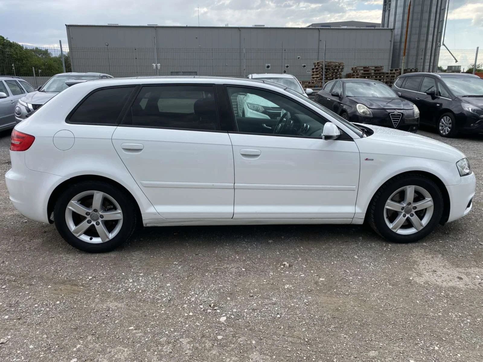 Audi A3 1.8TFSI S-LINE 4X4, снимка 6 - Автомобили и джипове - 54627243