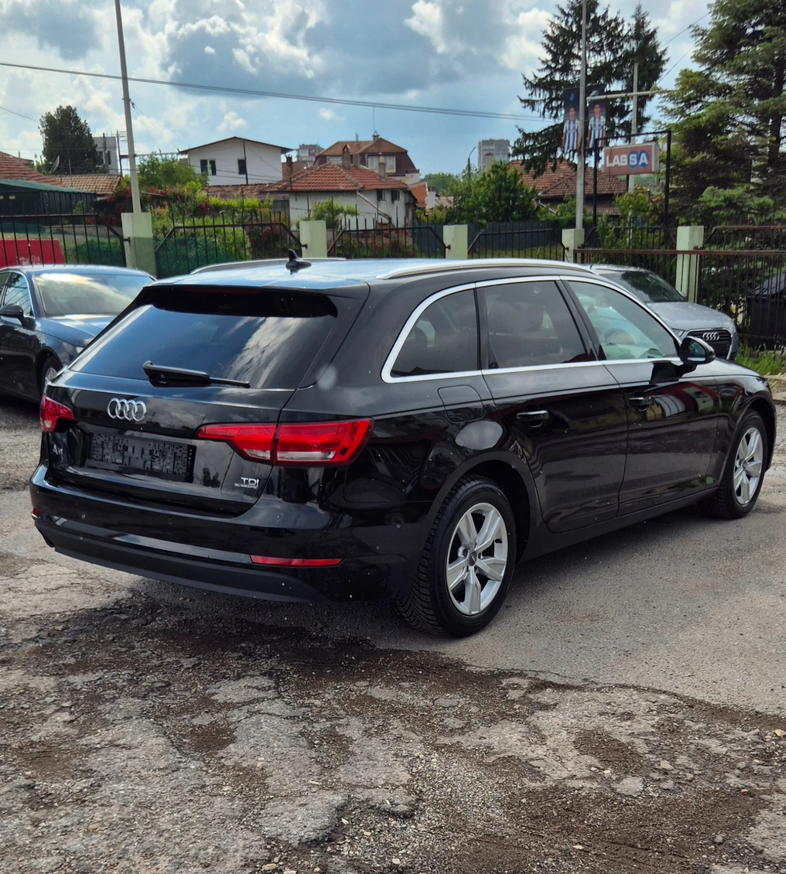 Audi A4 2.0TDI* QUATTRO* NAVI* LED, снимка 5 - Автомобили и джипове - 54644596