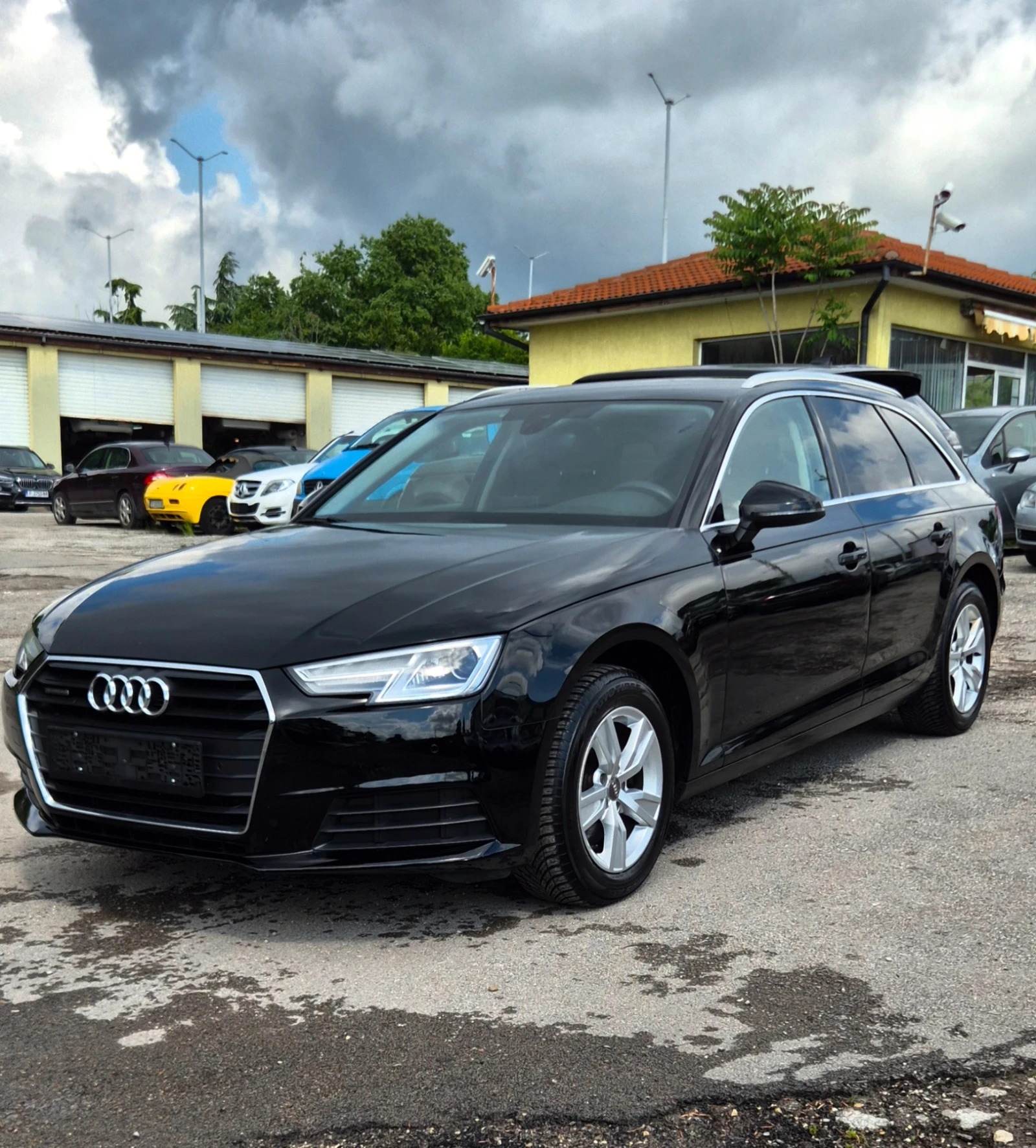 Audi A4 2.0TDI* QUATTRO* NAVI* LED, снимка 2 - Автомобили и джипове - 54644596
