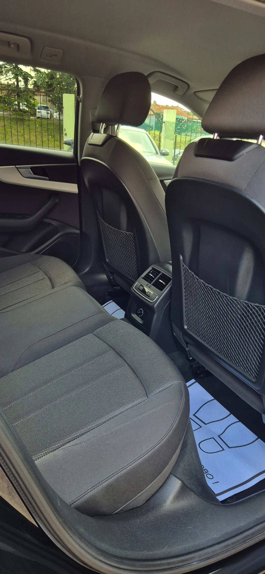 Audi A4 2.0TDI* QUATTRO* NAVI* LED, снимка 13 - Автомобили и джипове - 54644596