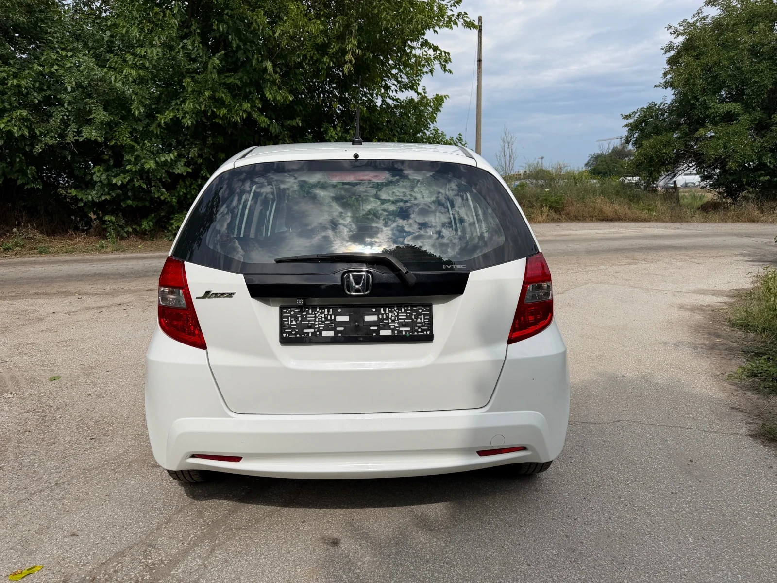 Honda Jazz 1.2i ГАЗ.ИНЖ 90кс 2-ключа Без Ръжди , снимка 5 - Автомобили и джипове - 54946897
