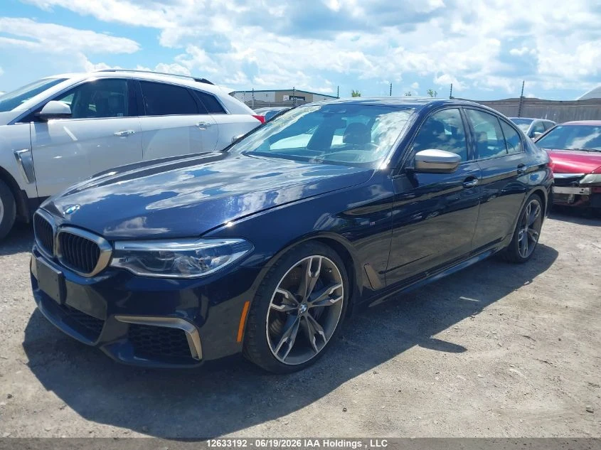 BMW 550 * M PACK* 360* Ambient Light* Head-up* ПОДГРЕВ* , снимка 3 - Автомобили и джипове - 55050796