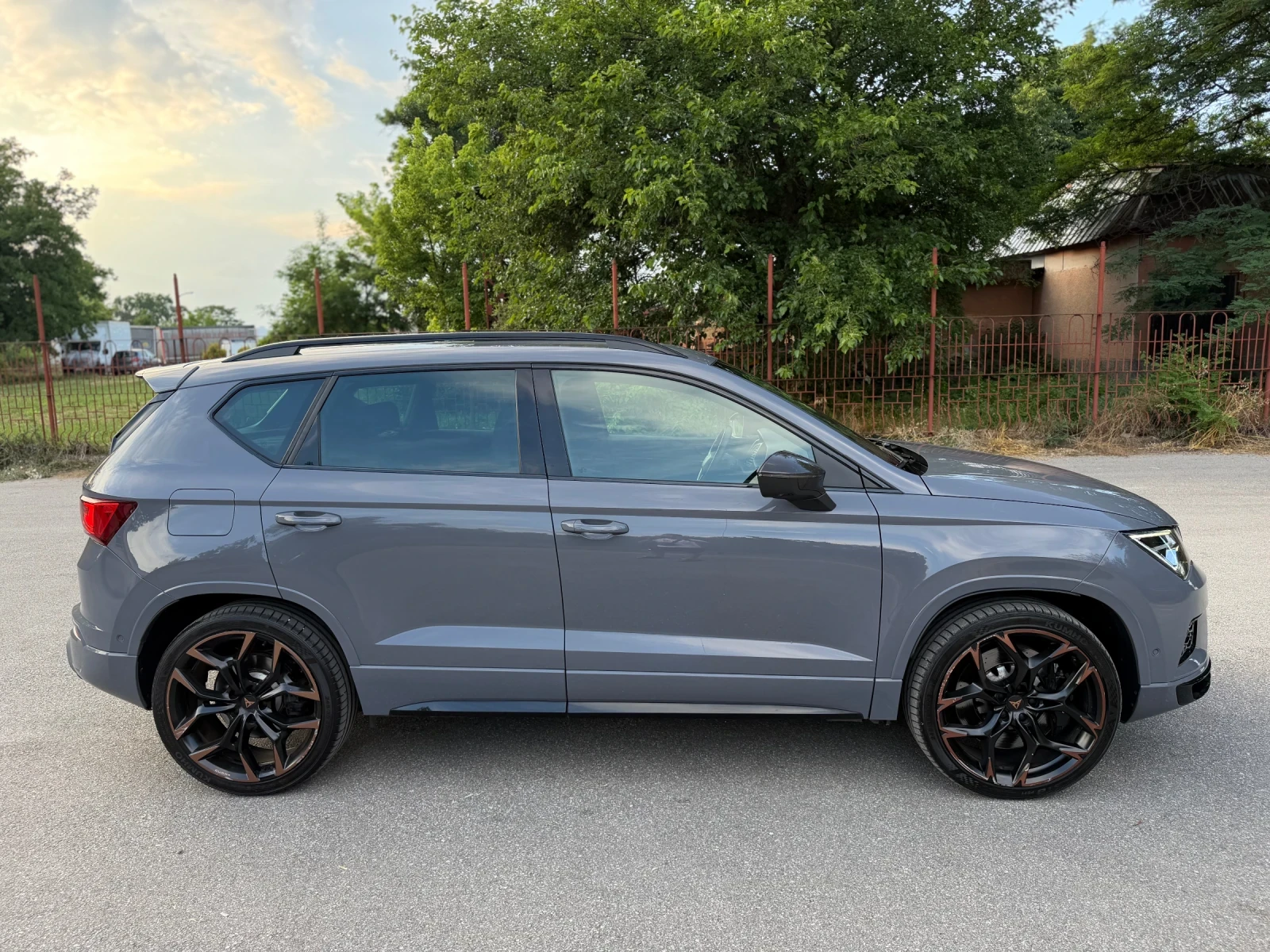Cupra Ateca Limited Edition 2.0TSI 4Drive Akrapovic, снимка 7 - Автомобили и джипове - 55091162