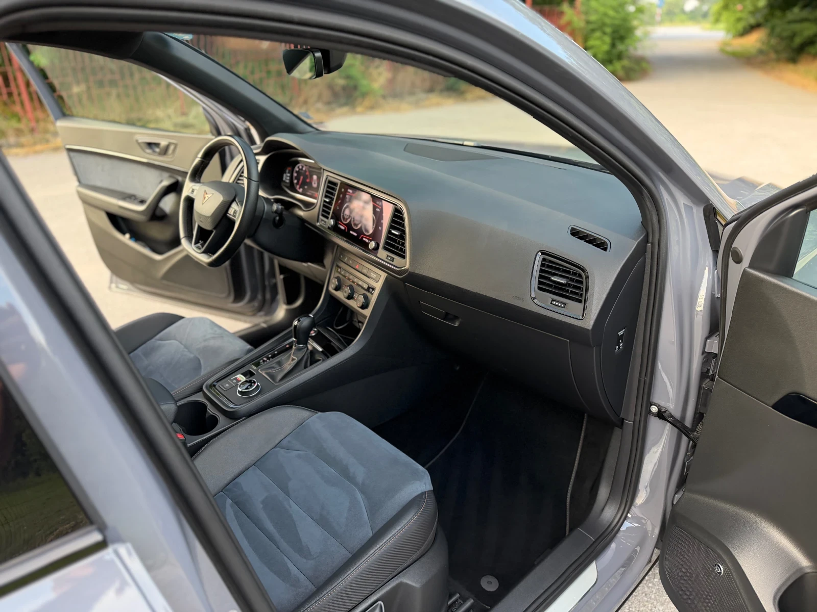 Cupra Ateca Limited Edition 2.0TSI 4Drive Akrapovic, снимка 10 - Автомобили и джипове - 55091162