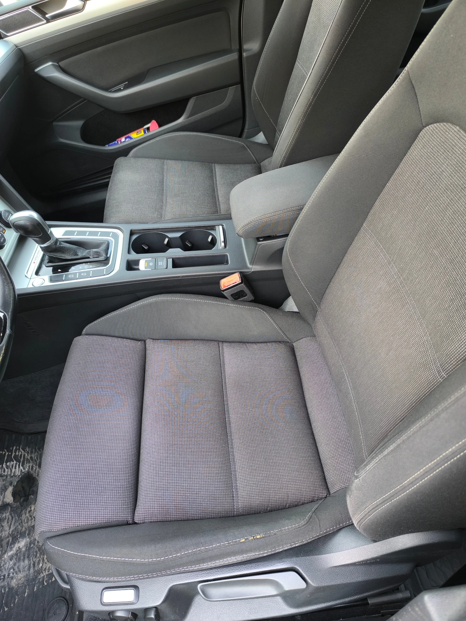 VW Passat 2.0TDI-190к-4motion, снимка 8 - Автомобили и джипове - 55908480