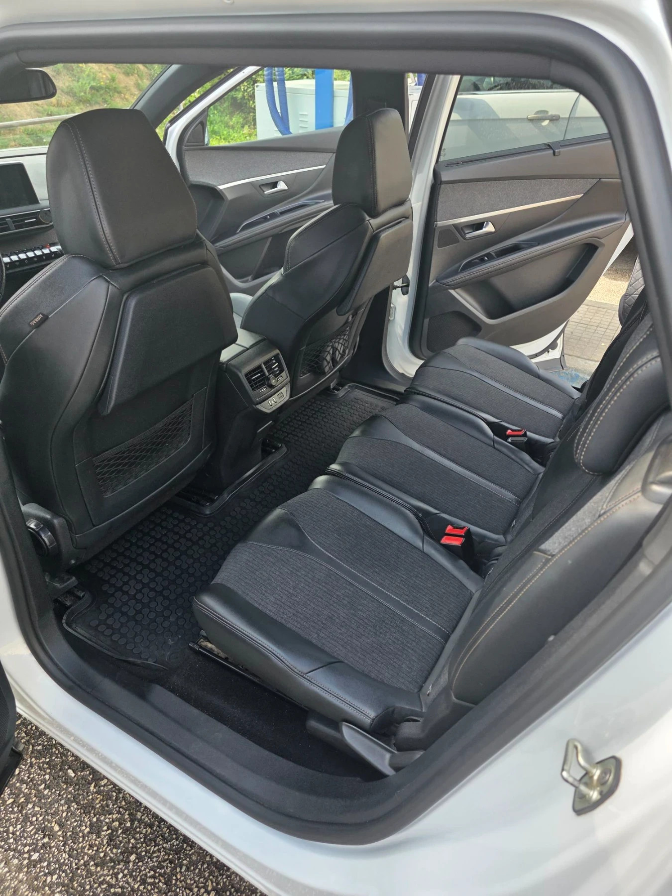 Peugeot 5008 2.0 BlueHDI , снимка 11 - Автомобили и джипове - 56080777