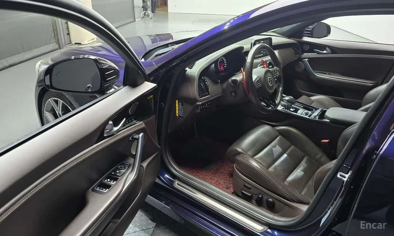 Kia Stinger * 2.0 Turbo AWD * ЦЕНА ДО БГ, снимка 7 - Автомобили и джипове - 56297094