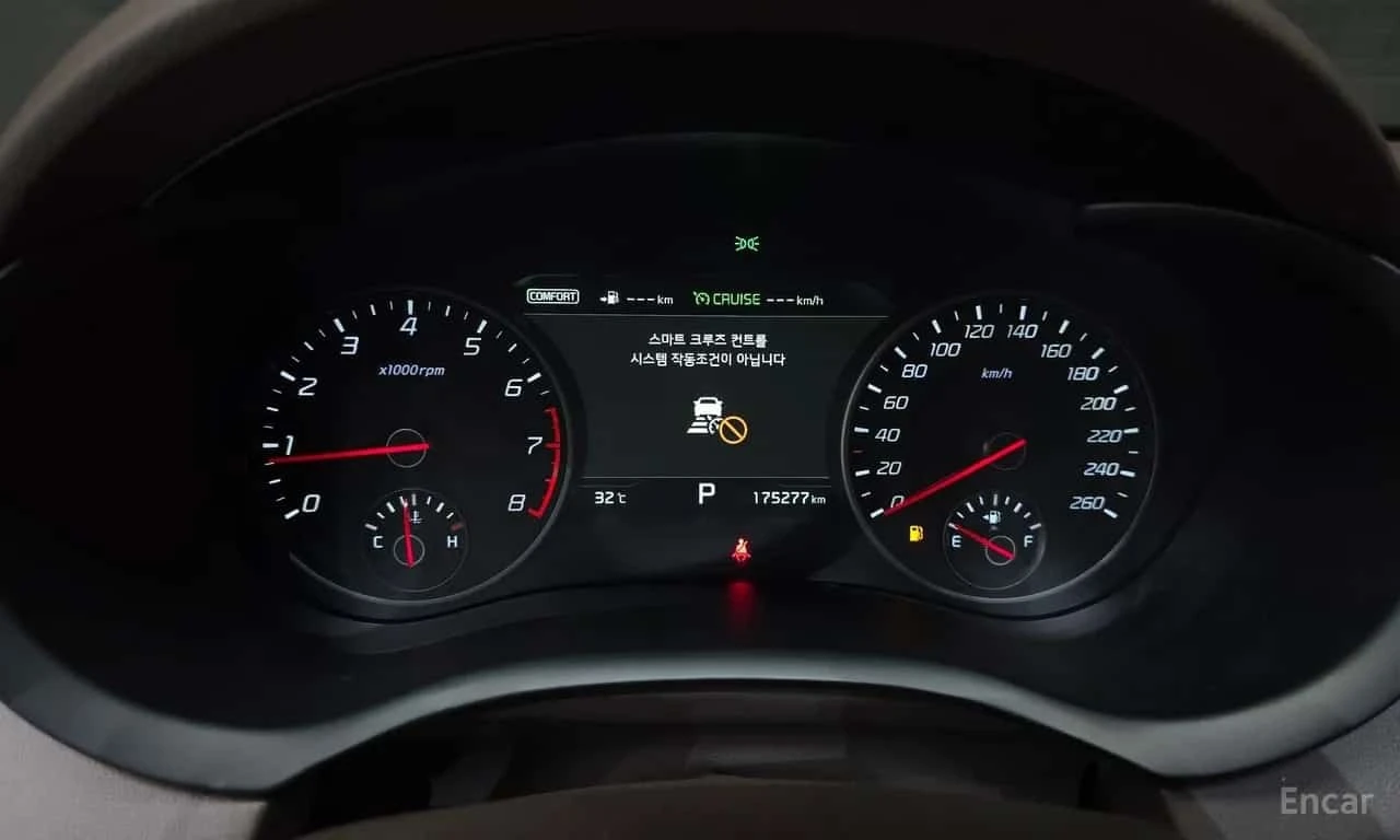 Kia Stinger * 2.0 Turbo AWD * ЦЕНА ДО БГ, снимка 10 - Автомобили и джипове - 56297094