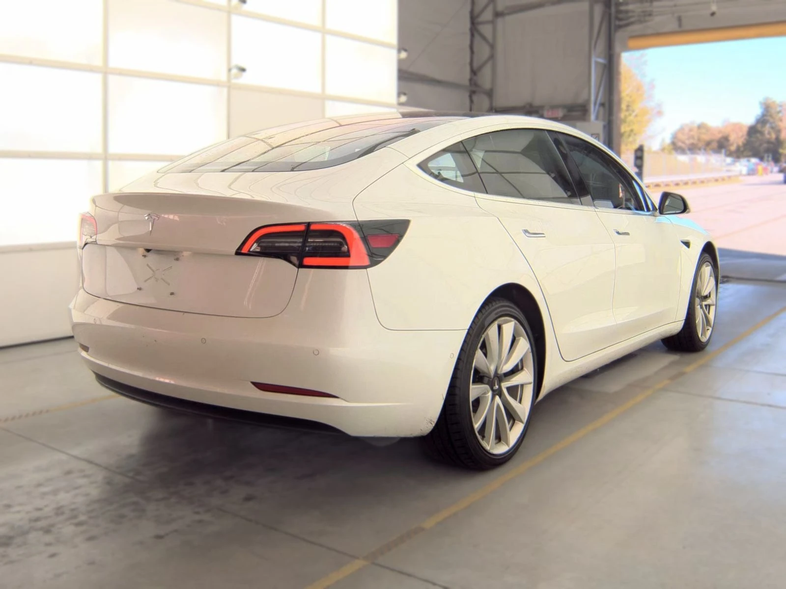 Tesla Model 3 LONG RANGE/, снимка 5 - Автомобили и джипове - 56643579