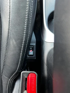 Peugeot 4007 4x4 Кожа, Navi, 6+ 1 Сервизна книжка Нов внос, снимка 12