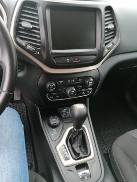 Jeep Cherokee 3.2 LATITUDE , снимка 7