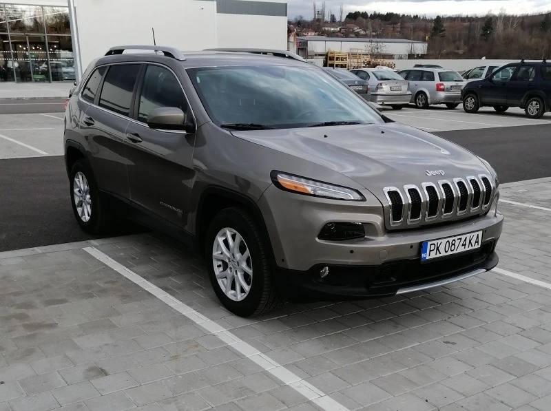 Jeep Cherokee 3.2 LATITUDE , снимка 2 - Автомобили и джипове - 46323941