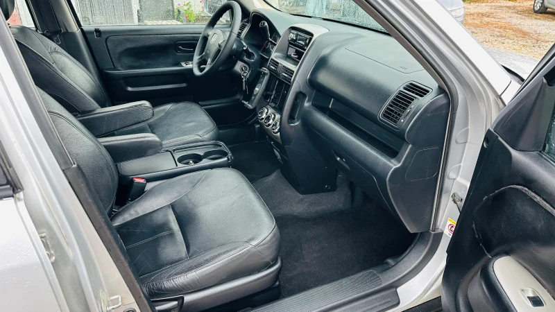Honda Cr-v 2.0i-150кс 4x4 газ-автомат-Италия, снимка 7 - Автомобили и джипове - 51023412