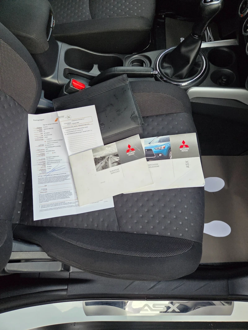 Mitsubishi ASX 1.6-БЕНЗИН-ТОП, снимка 15 - Автомобили и джипове - 52577516