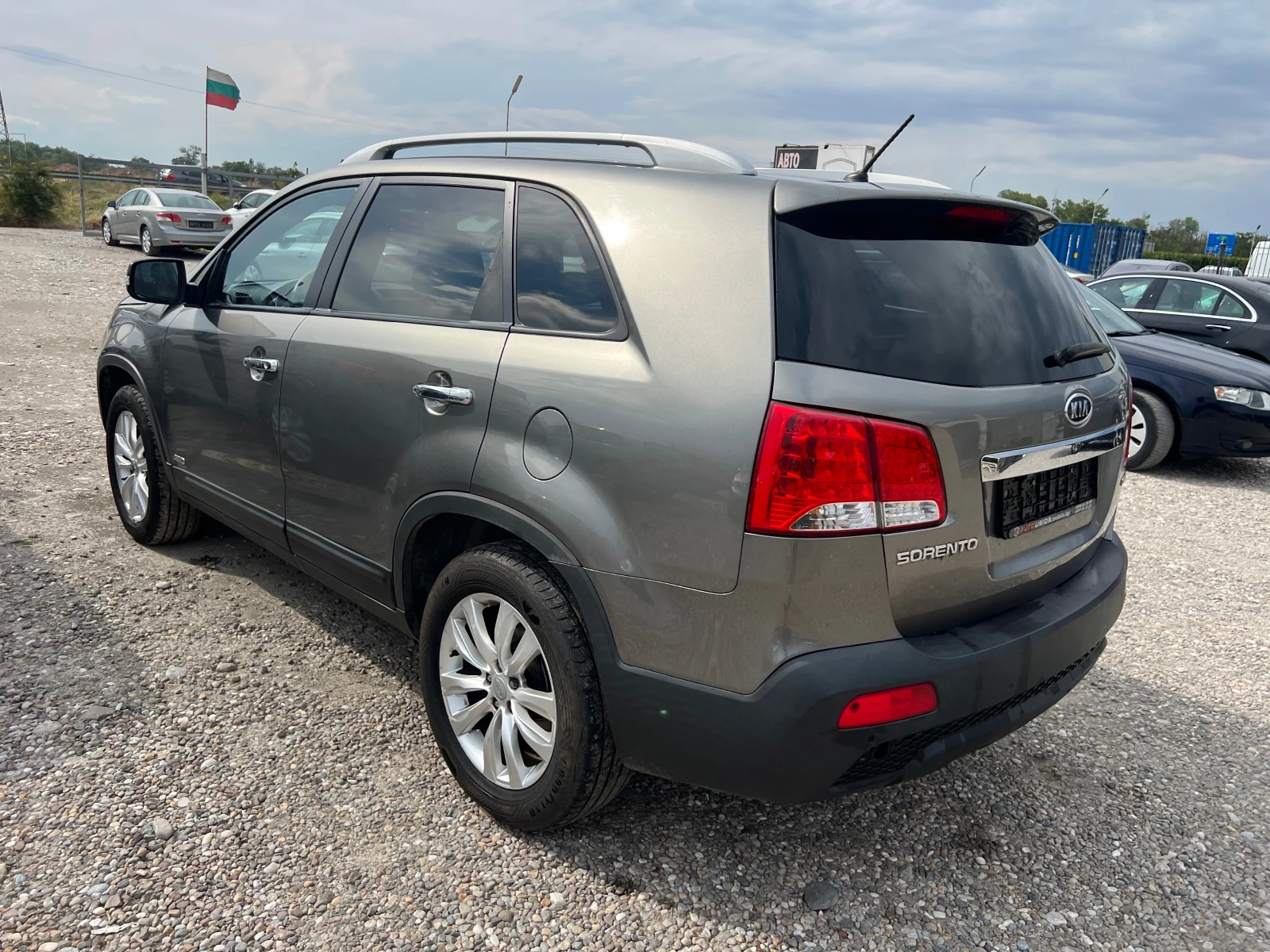 Kia Sorento 2.2 CRDI 4X4 - изображение 7