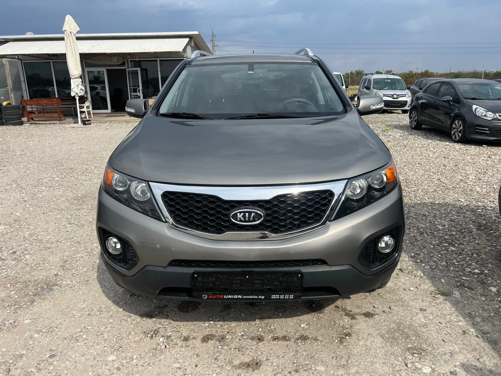 Kia Sorento 2.2 CRDI 4X4 - изображение 2