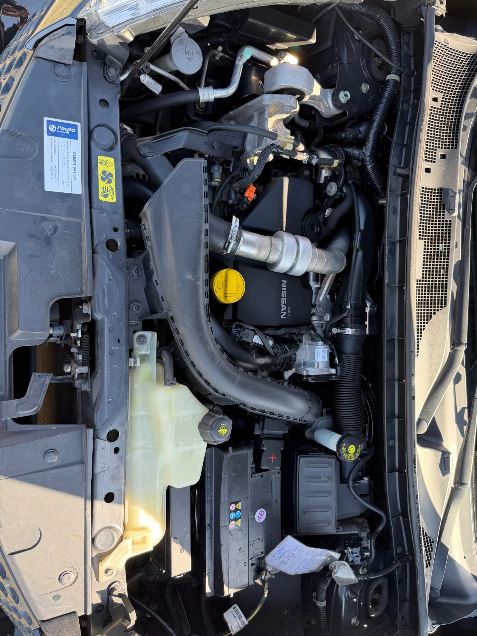 Nissan Juke 1.5 DCI - КОЖА - НАВИГАЦИЯ, снимка 13 - Автомобили и джипове - 53820525