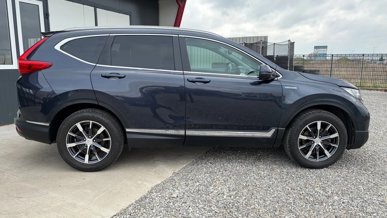 Honda Cr-v Hybrid, снимка 7 - Автомобили и джипове - 54063251