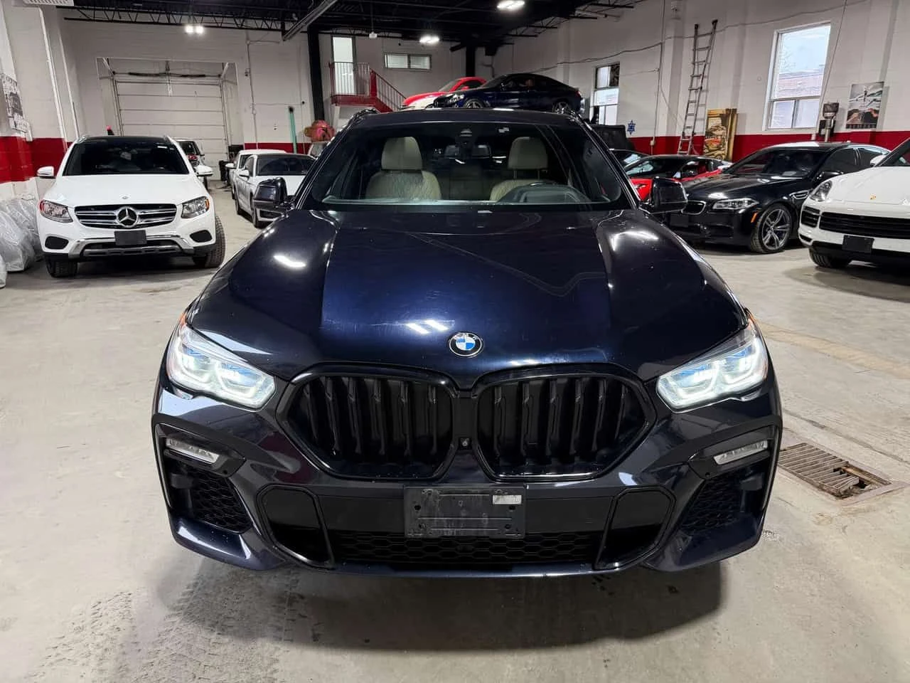 BMW X6 * M50i * LASER * PANO * H/K * ПОДГРЕВИ * 360 , снимка 6 - Автомобили и джипове - 54161969