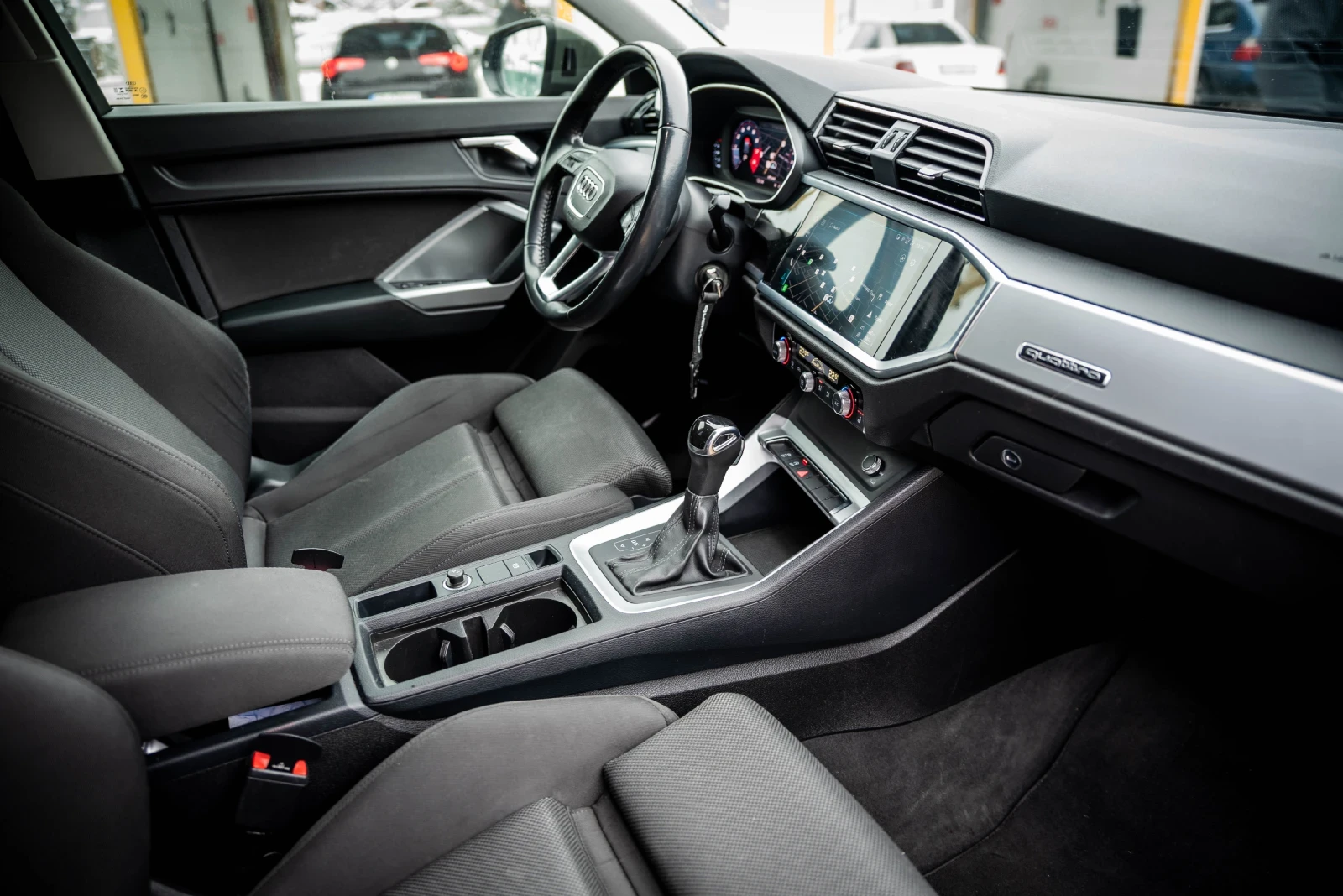 Audi Q3, снимка 11 - Автомобили и джипове - 54371702