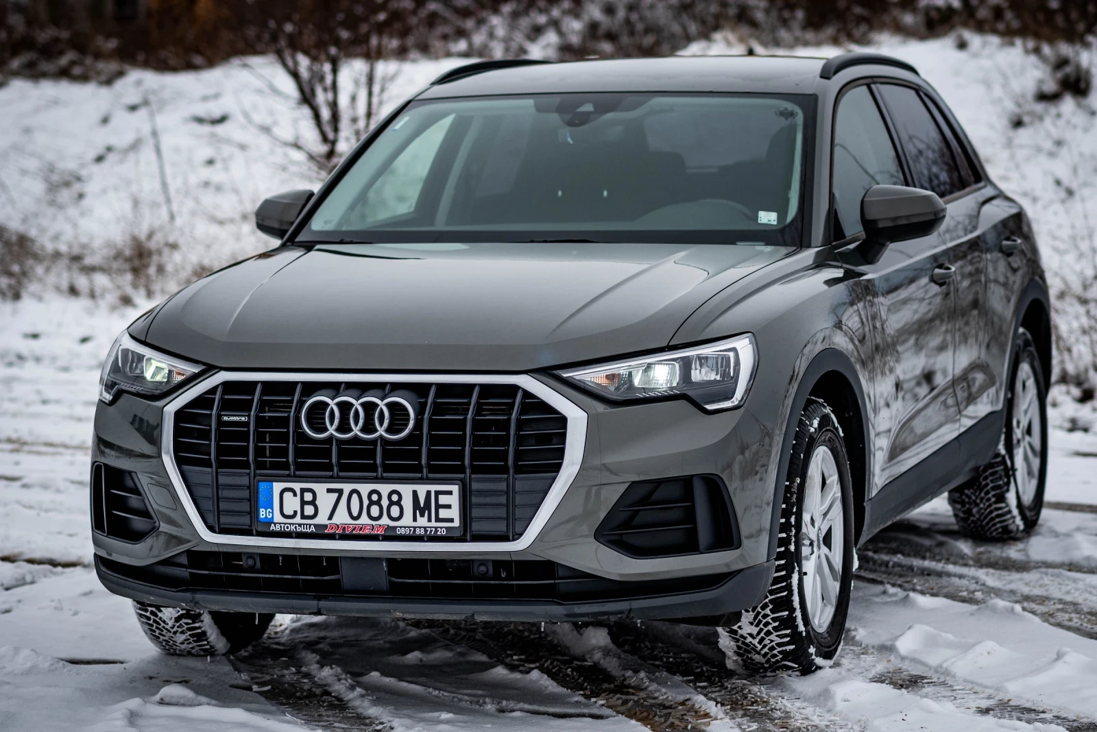 Audi Q3, снимка 3 - Автомобили и джипове - 54371702