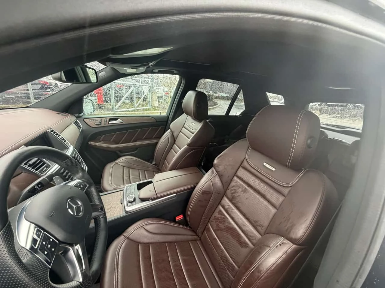 Mercedes-Benz ML 63 AMG * CARFAX * Пълна сервизна история * , снимка 8 - Автомобили и джипове - 54856038