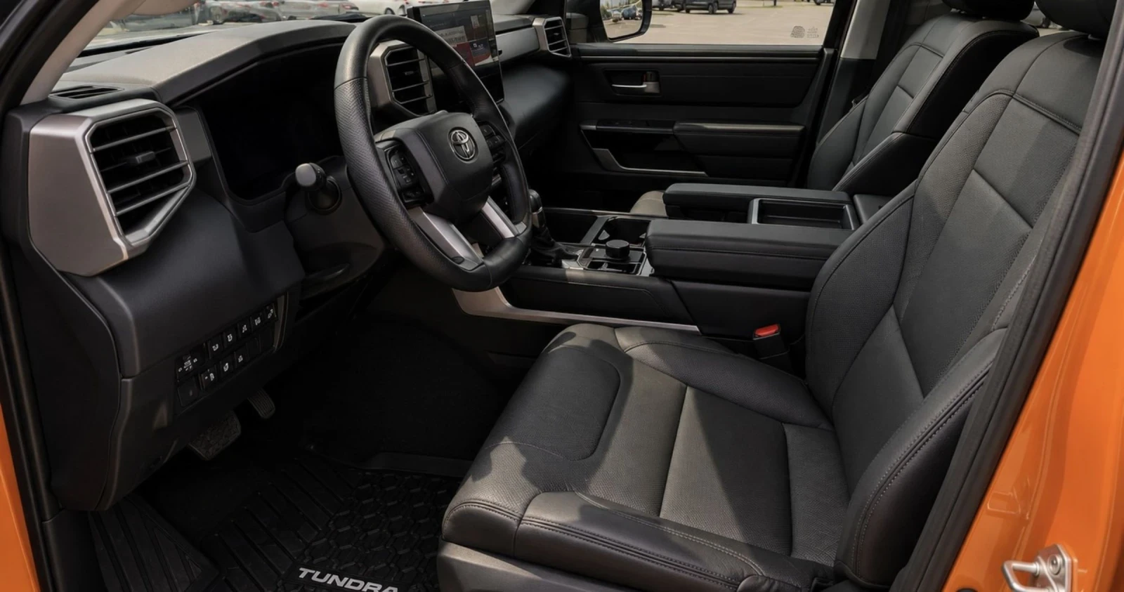 Toyota Tundra CREWMAX HYBRID , снимка 8 - Автомобили и джипове - 55317351