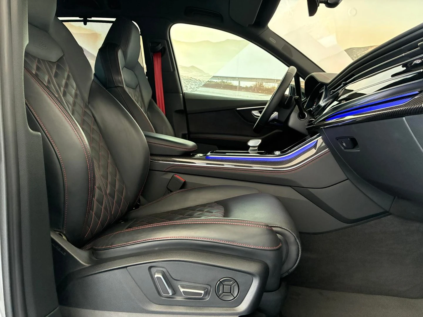 Audi SQ7, снимка 17 - Автомобили и джипове - 56005968