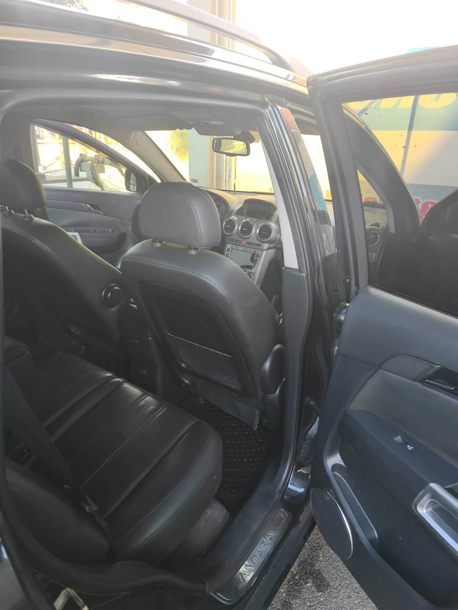 Opel Antara 3.2 V6 , снимка 11 - Автомобили и джипове - 55579646
