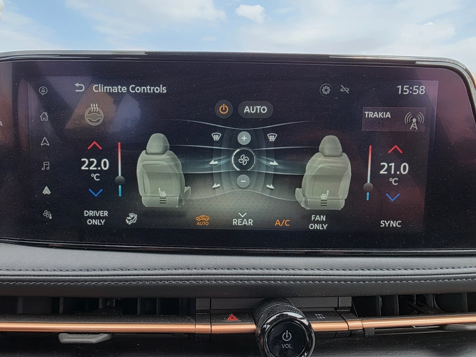 Nissan Ariya Engage+  E-force, снимка 9 - Автомобили и джипове - 55655356
