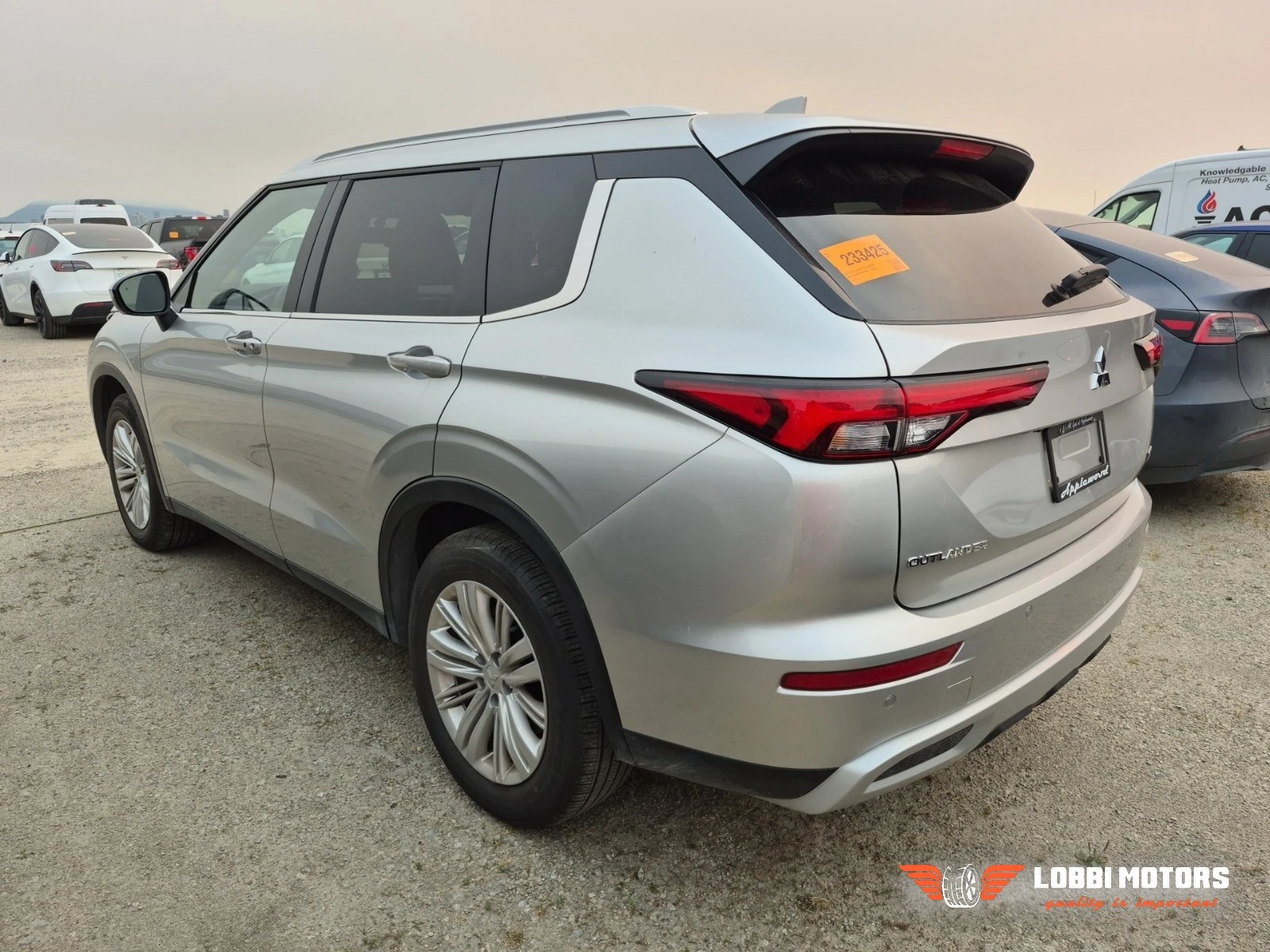 Mitsubishi Outlander, снимка 4 - Автомобили и джипове - 55928998