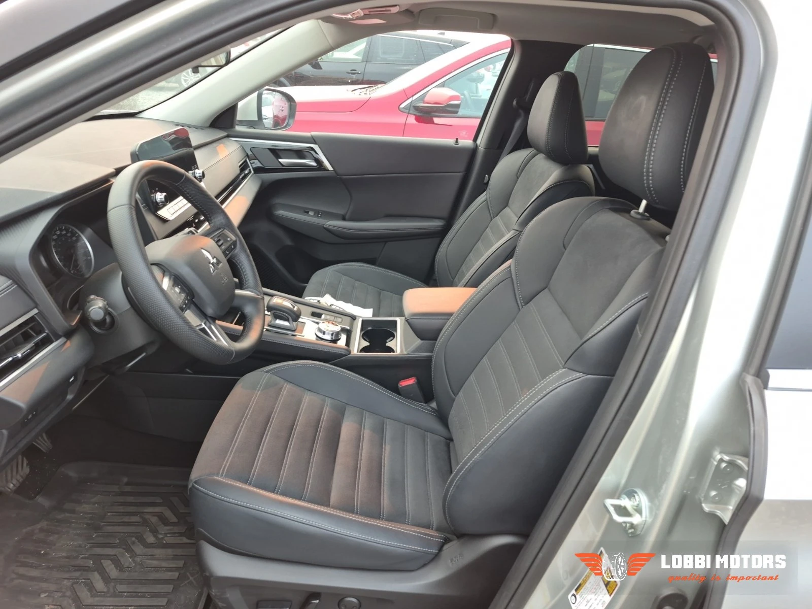 Mitsubishi Outlander, снимка 5 - Автомобили и джипове - 55928998