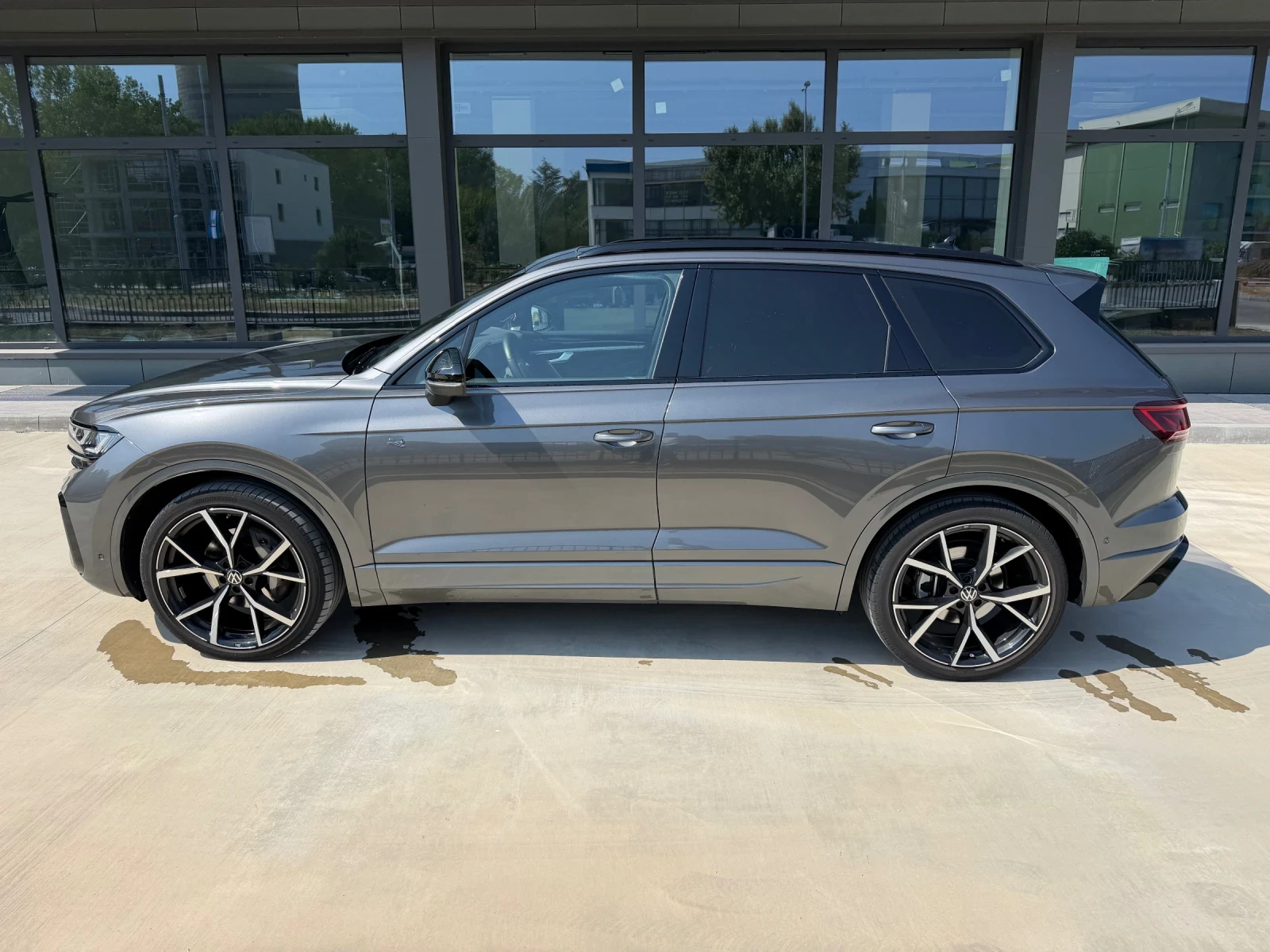 VW Touareg Volkswagen Touareg R-line, снимка 6 - Автомобили и джипове - 55930591
