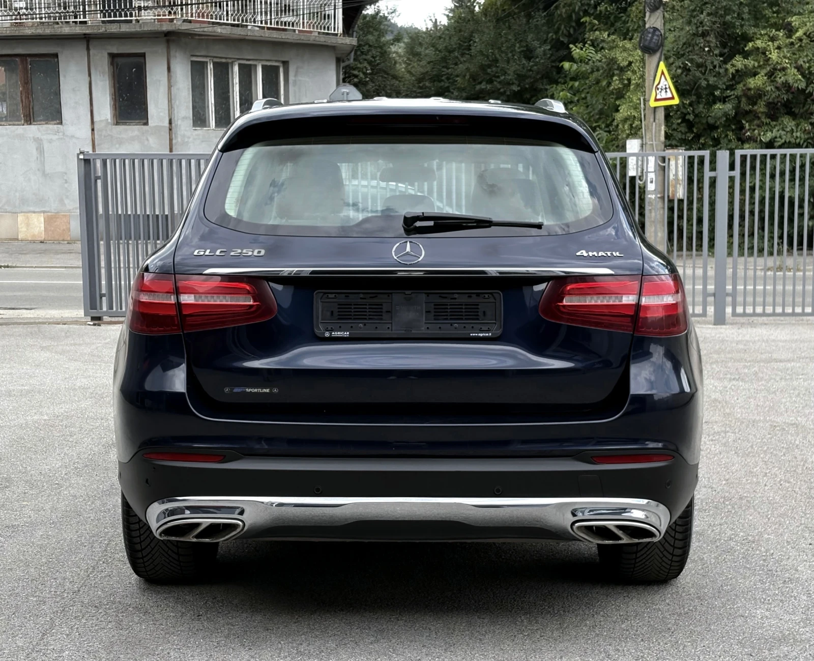 Mercedes-Benz GLC 250 4MATIC, FULL LED INTELLIGENT, DYNAMIC DRIVE, снимка 5 - Автомобили и джипове - 55977001