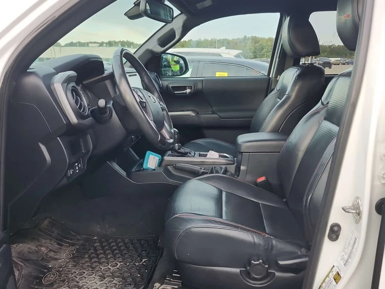 Toyota Tacoma * TRD OFF ROAD CREW CAB SHORT BED * , снимка 7 - Автомобили и джипове - 56255539