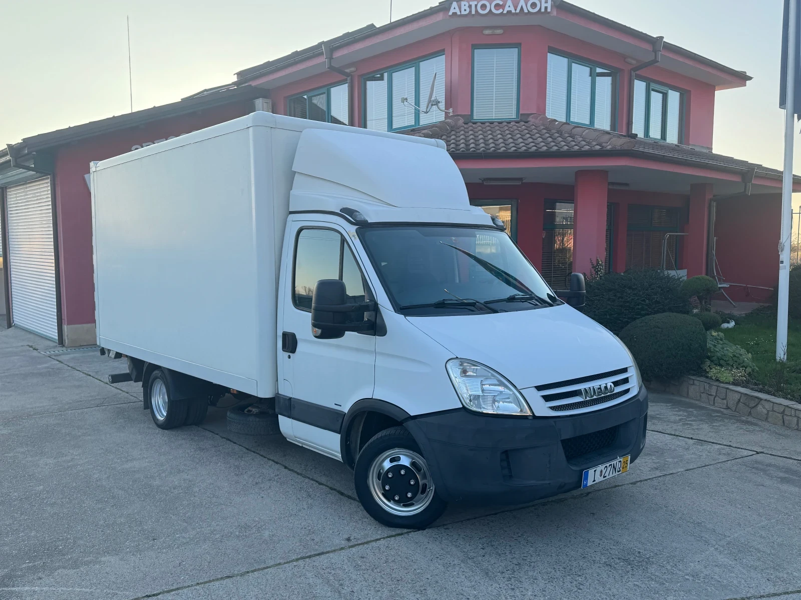 Iveco Daily 3.0HPI* 35C15* Климатик* Падащ борд* 148.000km, снимка 1