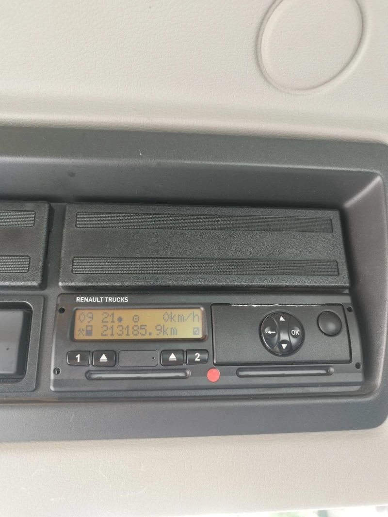 Renault D Euro 6, Automat, снимка 8 - Камиони - 52278732