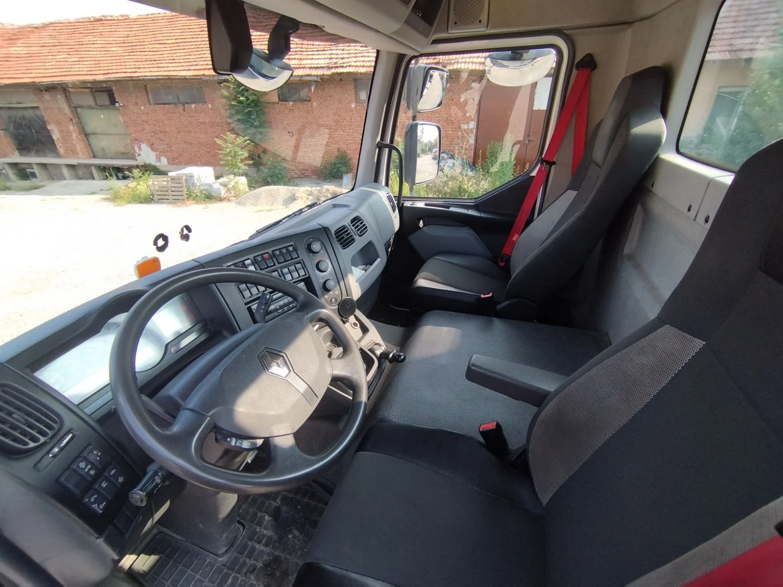 Renault D Euro 6, Automat | Mobile.bg   6