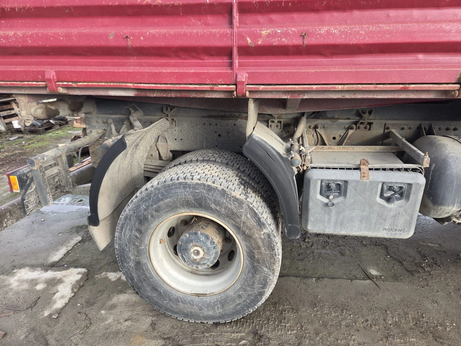 Mercedes-Benz Atego 1828 4x4 тристранен самосвал + кран  - изображение 5