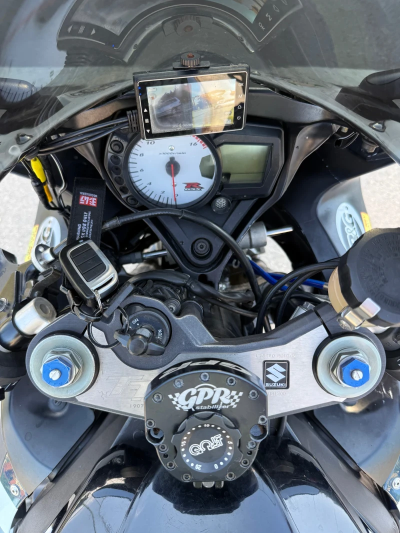 Suzuki Gsxr K7- 750 Limited Edition 018/200бр. Isle of man TT , снимка 10 - Мотоциклети и мототехника - 52245461