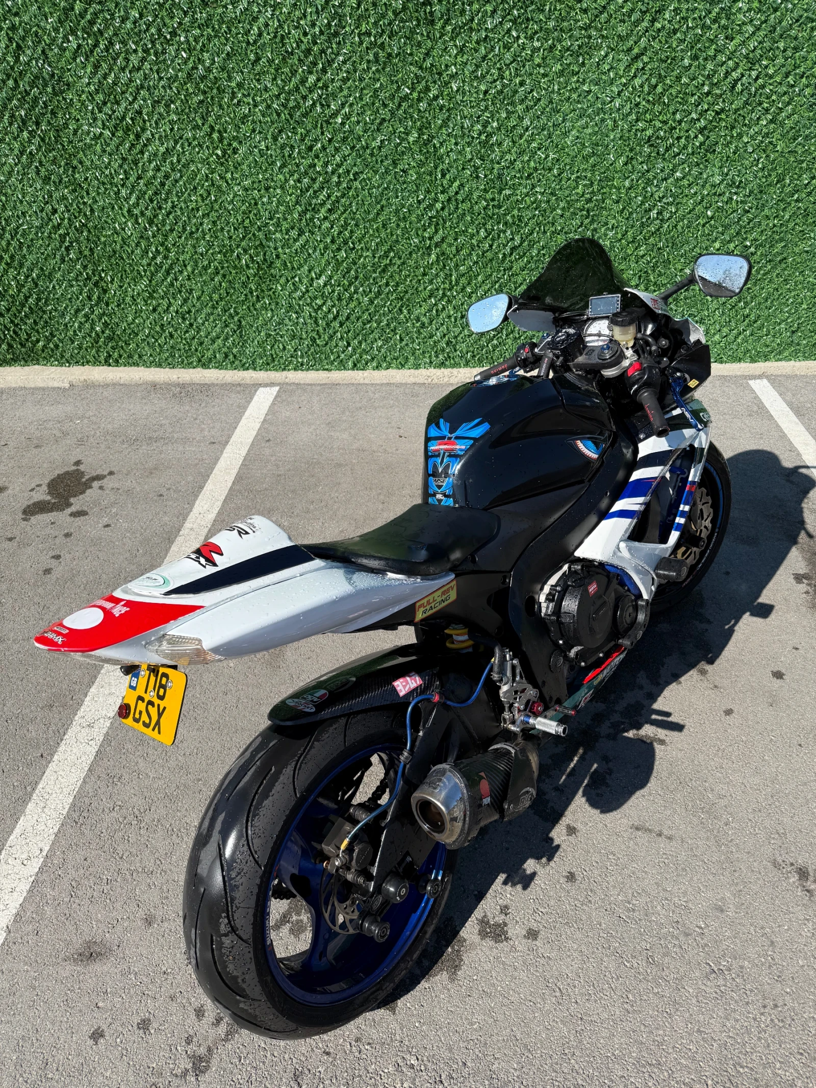 Suzuki Gsxr K7- 750 Limited Edition 018/200бр. Isle of man TT  - изображение 3